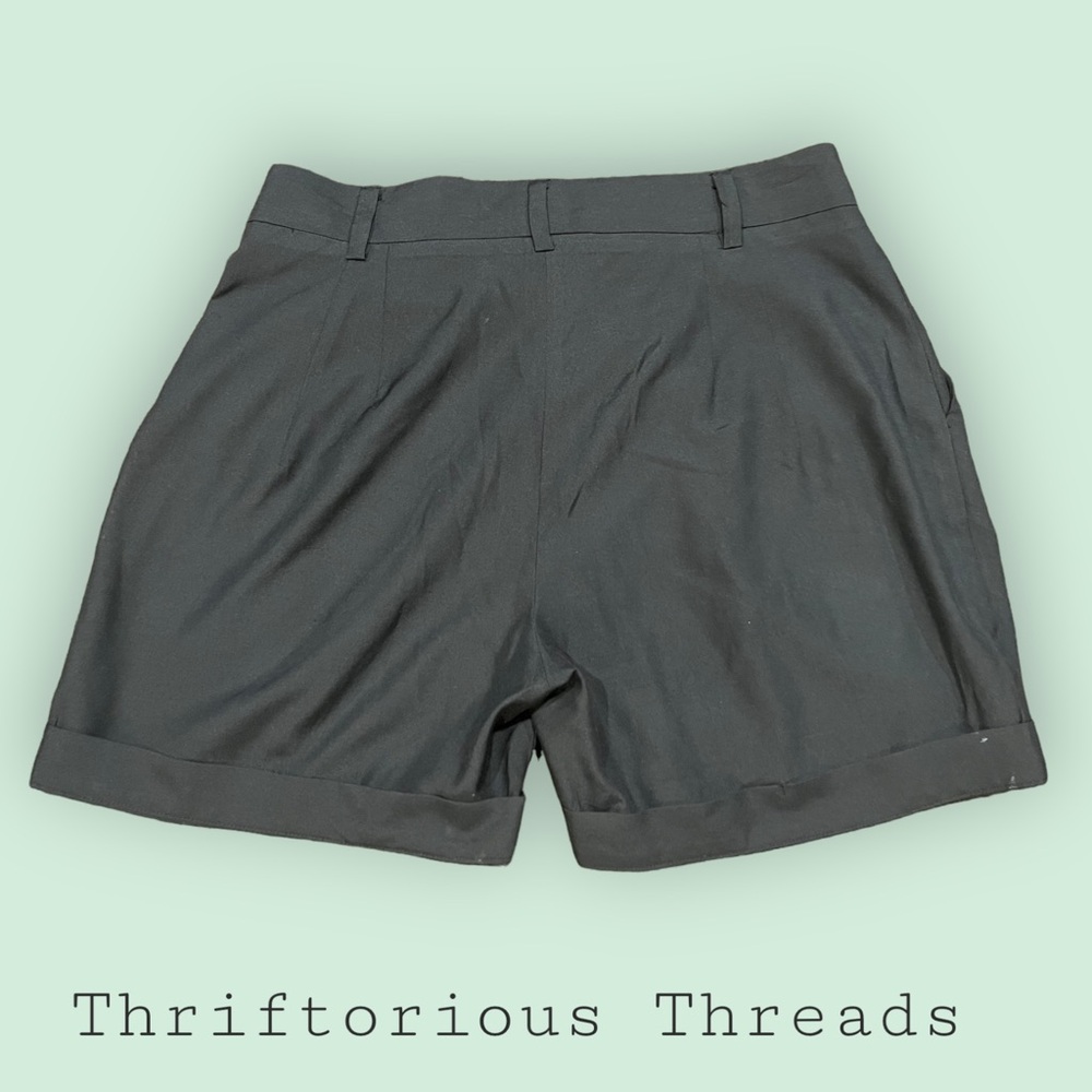 Graham & Spencer Silk Caddy Shorts - Picture 5 of 5